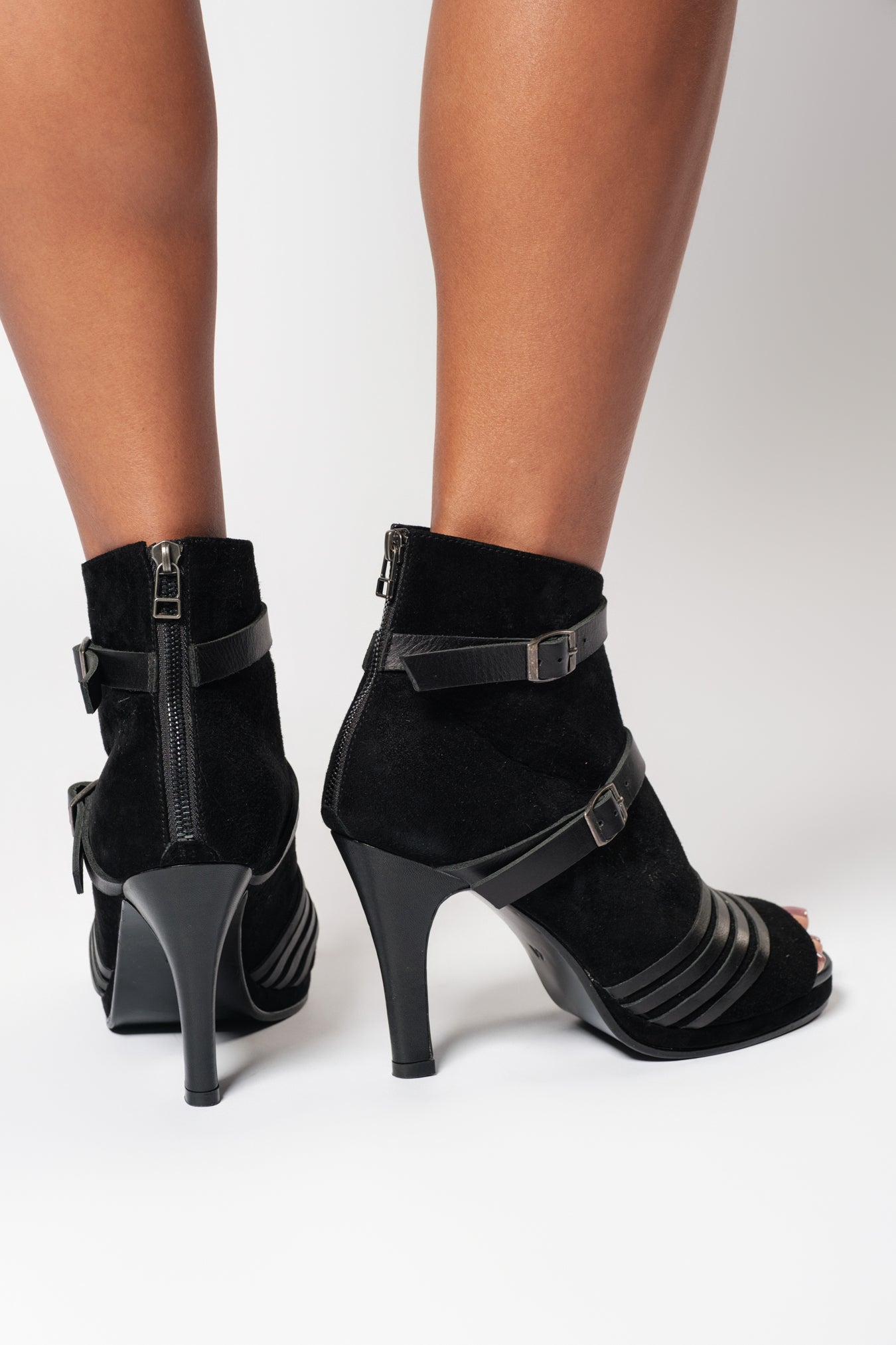 Connor, Talons En Cuir