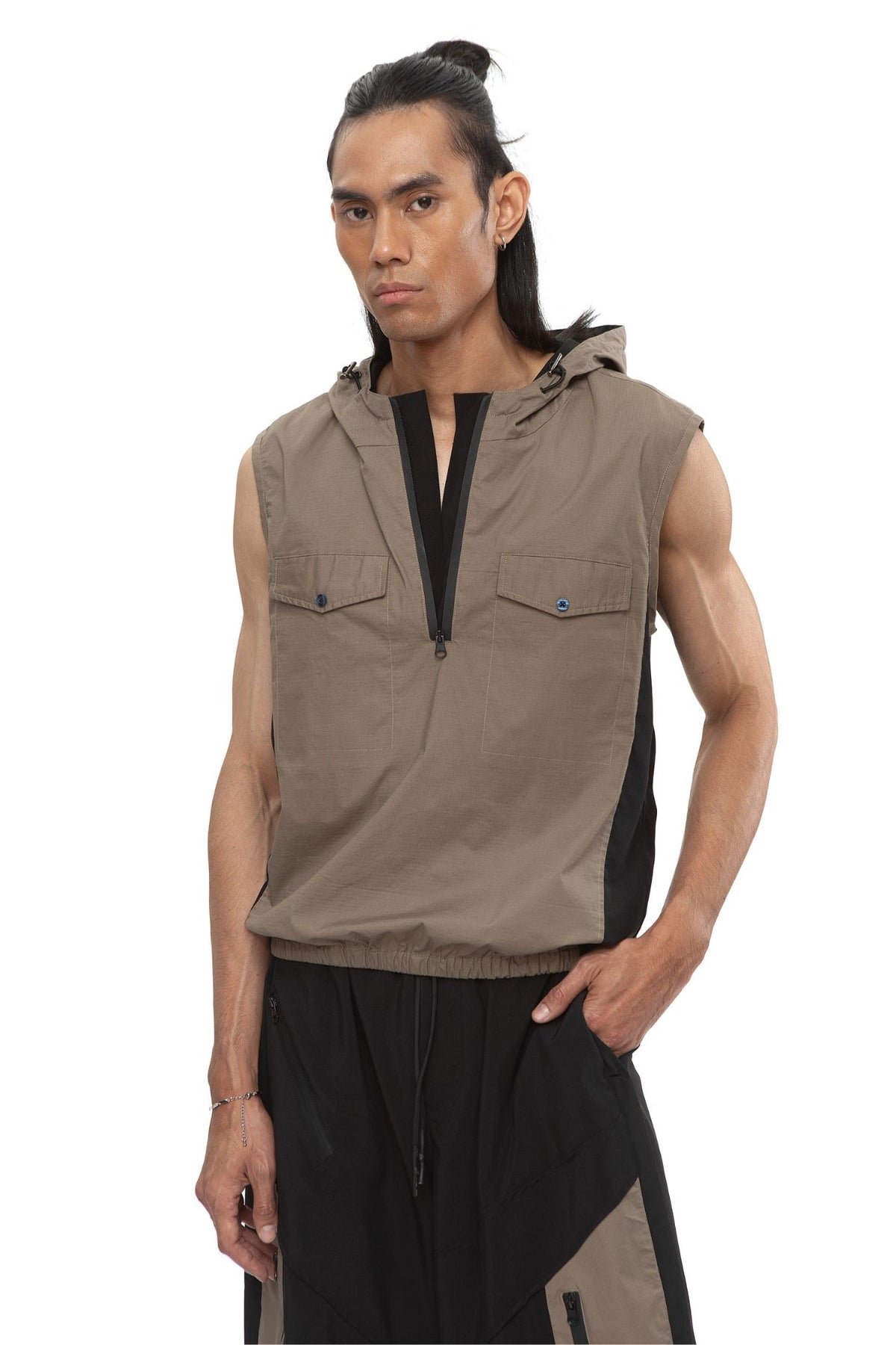Kamba Hooded Vest — Mocca