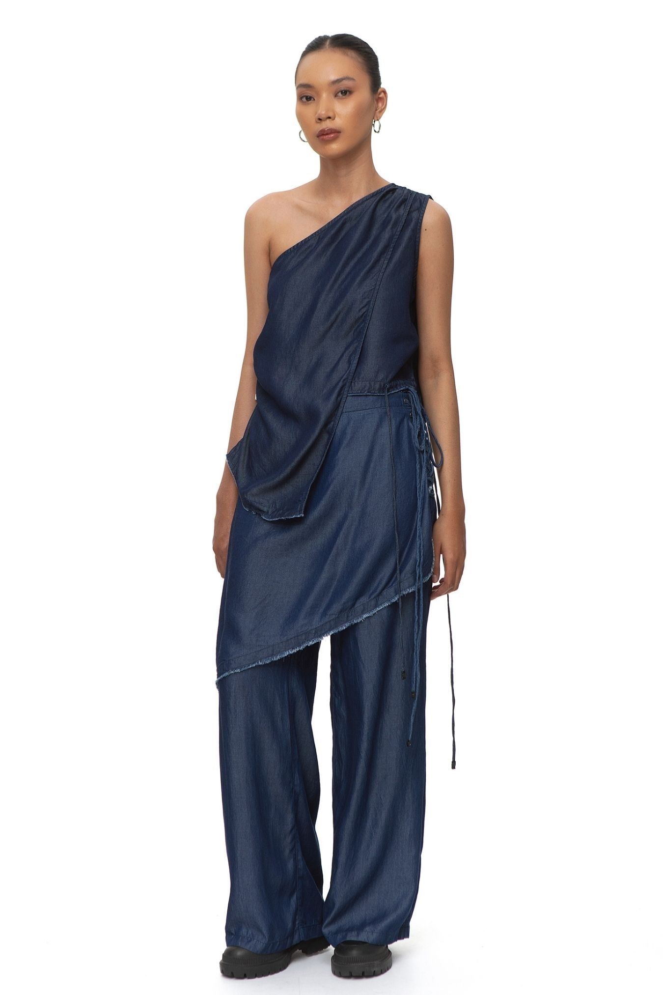 Daklar Lyocell Denim Asymmetric Top