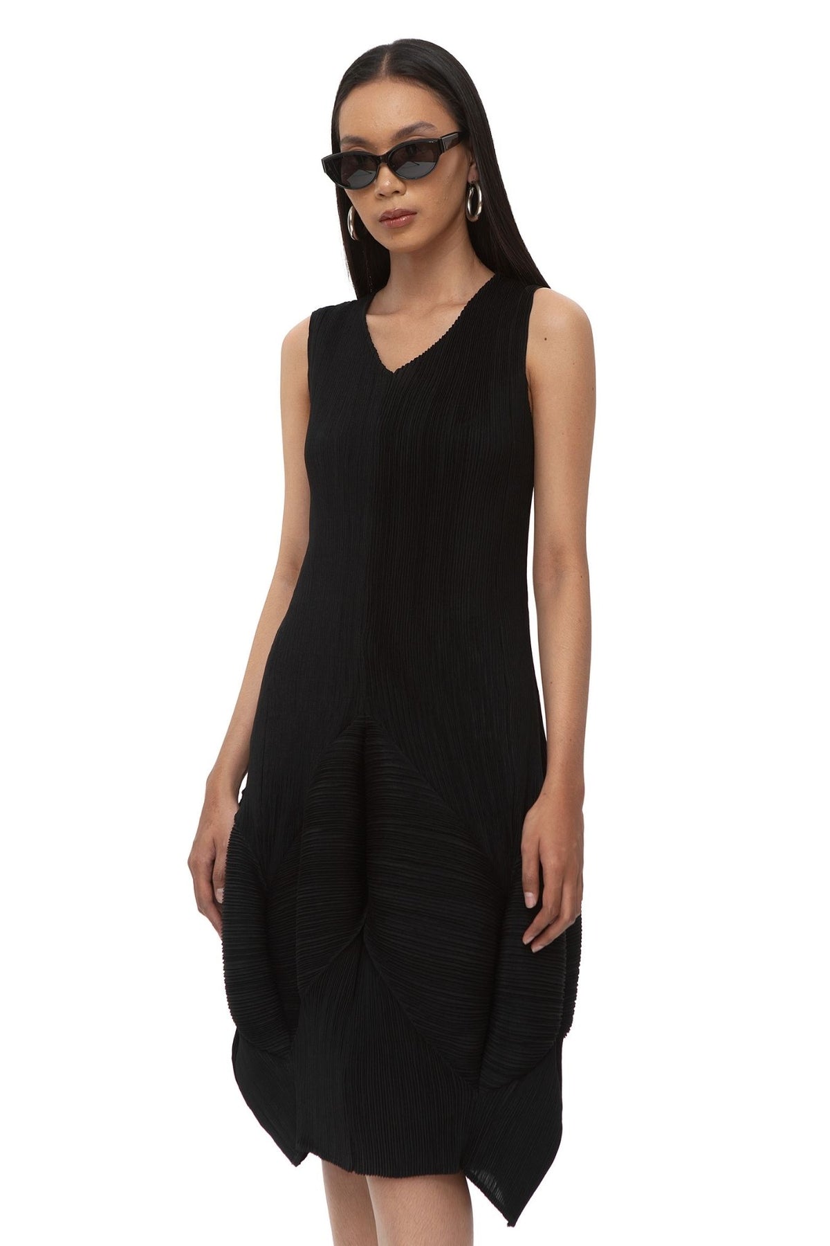 Donna Pleated Dress — Black